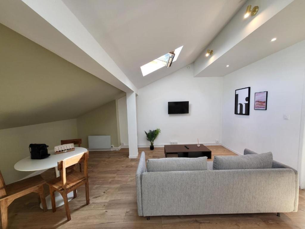Le Nerolii Apartment Лион Екстериор снимка
