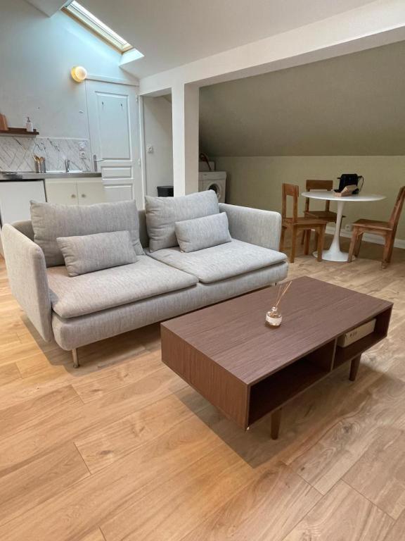 Le Nerolii Apartment Лион Екстериор снимка